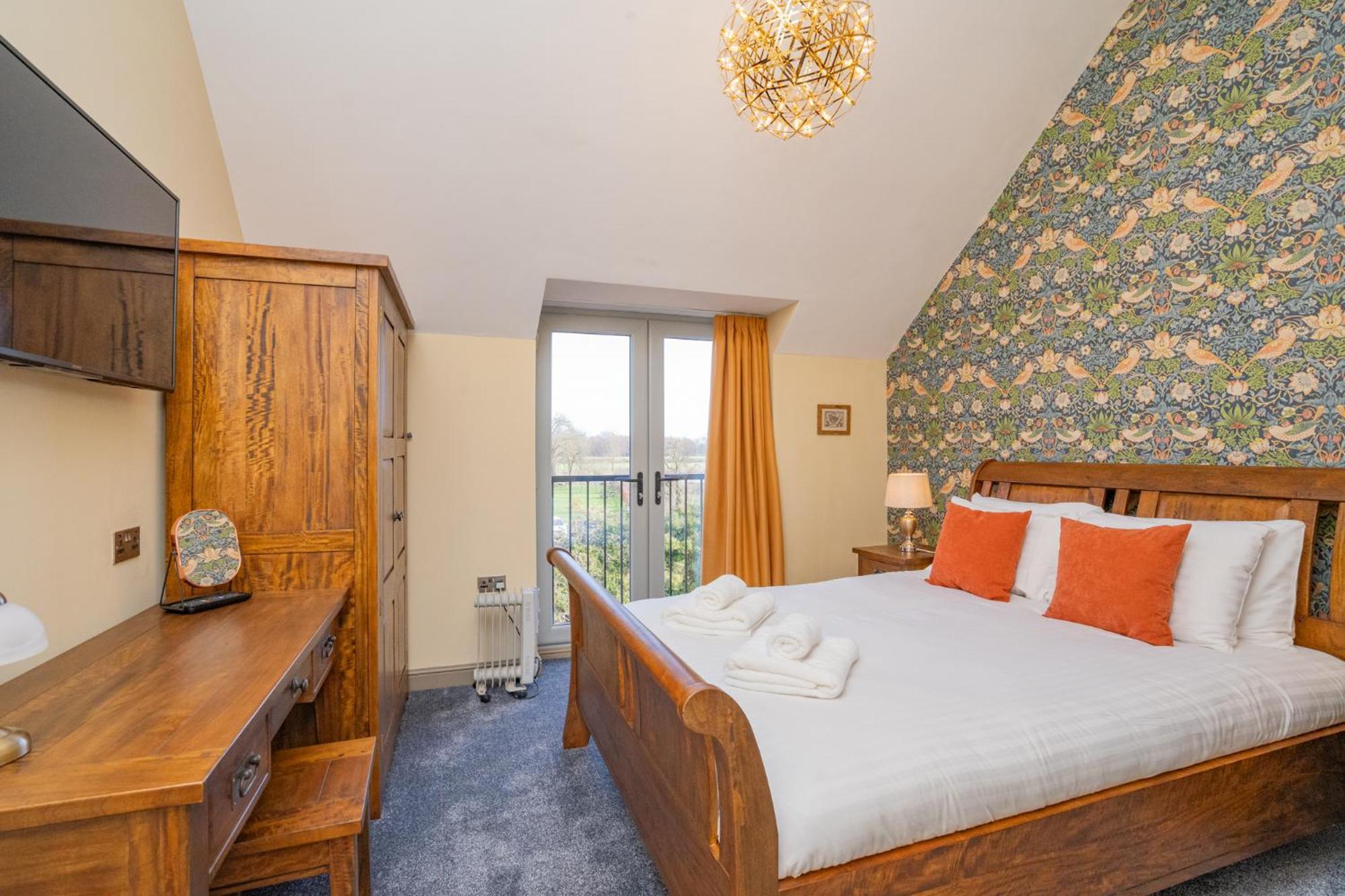The Angel Inn Hotel Першор Екстериор снимка
